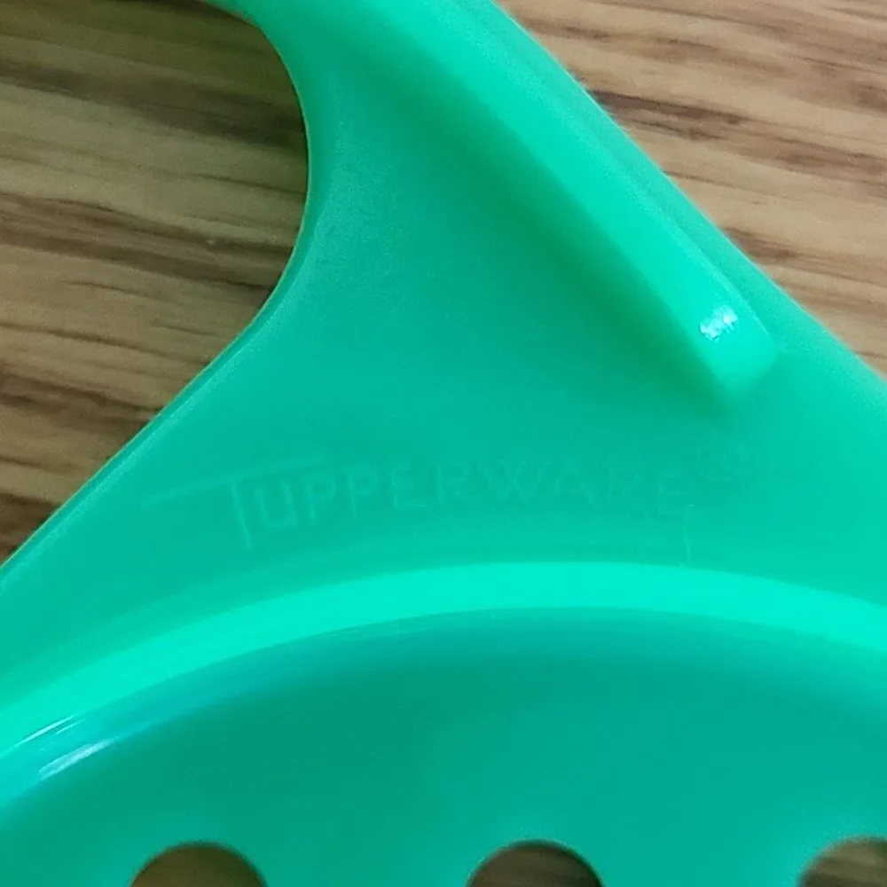 Tupperware #1374-11 Jadeite Cheese-Vegetable Grater Shredder Replacement Green